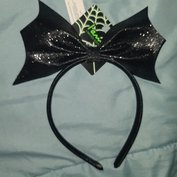I.AM.GIA Accessories - I.AM.GIA Black Glitter Bow Headband
